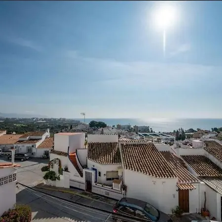 Caritas With Sea Views Holiday home